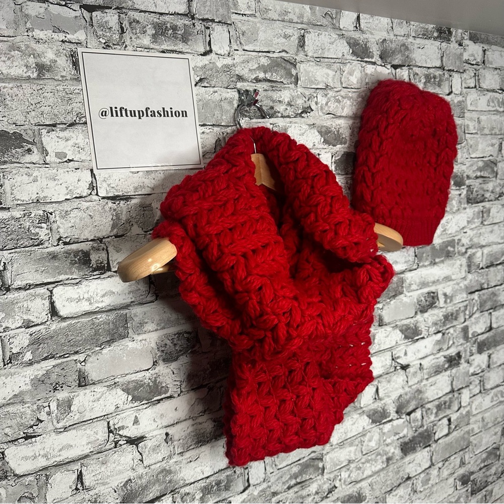 EUC Lane Bryant Red Knit Hat ONE SIZE - Picture 2 of 10